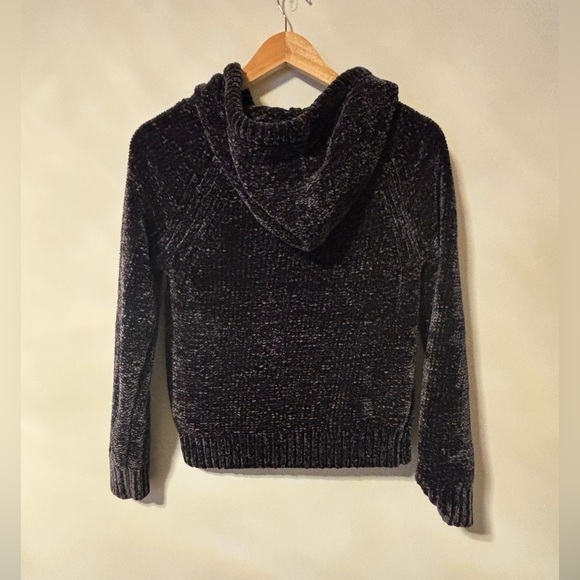 GAP- Increibly soft, comfortable hoodie - Picture 4 of 8